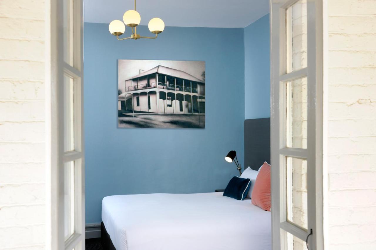 The Stirling Arms Hotel Perth Bagian luar foto